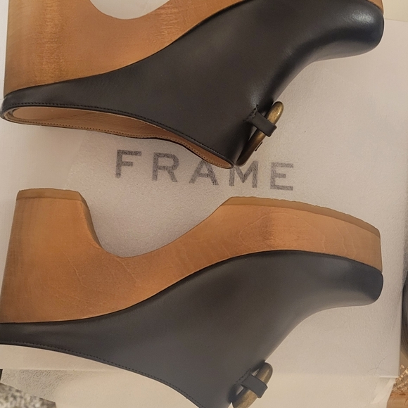 FRAME Clogs - Picture 8 of 11